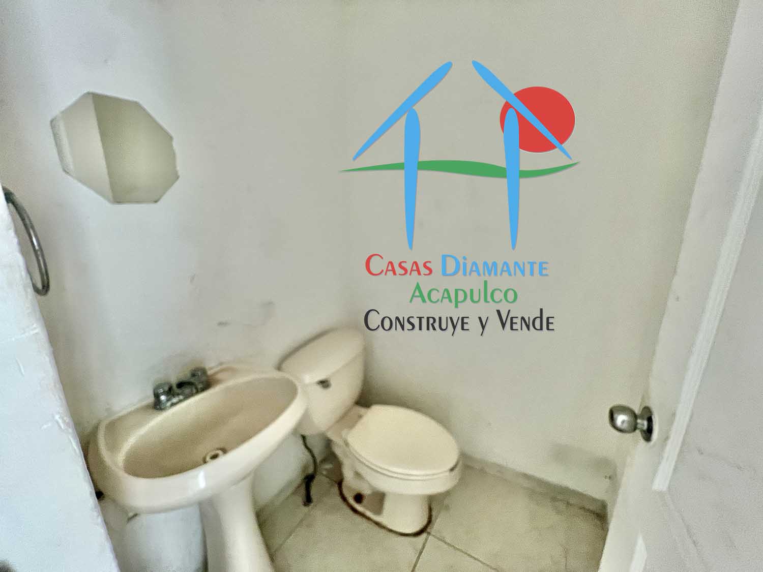 Plaza Arrecife Local Planta Baja - Medio baño planta baja 1